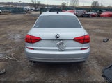 Volkswagen Passat 1.8T Se 1VWBT7A36GC068682 photo