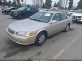 Toyota Camry Le V6 4T1BF22K8YU945635 снимка