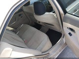 Toyota Camry Le 4T1BE46K17U728340 снимка