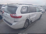 Toyota Sienna Xle Premium 8 Passenger 5TDYK3DC1FS667913 fotografie