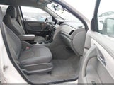 Chevrolet Traverse Ls 1GNKRFKD2EJ131442 fotografie