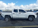 Toyota Tacoma Sr 3TYKD5HN3ST029099 fotografie