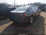 BMW 740 I WBA7T2C01NCH85843 fotografie