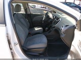 Chevrolet Sonic Ls Auto 1G1JB5SH1J4132850 снимка