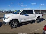Toyota Tundra Grade 4.6L V8 5TFEM5F18BX021986 снимка