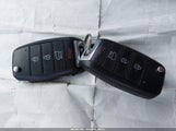 Kia Sedona L KNDMA5C12F6035662 снимка