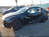 Tesla Model Y Premium Rear-Wheel Drive/Standard Rear-Wheel Drive 7SAYGDED1TF451710 снимка