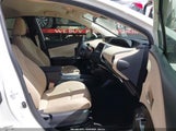 Toyota Prius Le JTDKARFU4K3086130 снимка