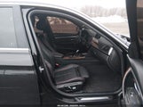 BMW 330I xDrive WBA8D9C34HA004668 снимка