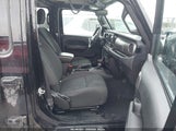 Jeep Wrangler Unlimited Sport S 4X4 1C4HJXDN3JW189661 fotografie