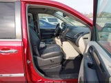 Chrysler Town & Country Touring-L Anniversary Edition 2C4RC1CG3GR104270 снимка
