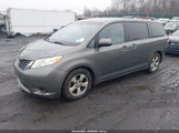 Toyota Sienna Le V6 5TDKK3DC3BS101283 снимка