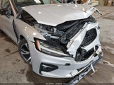 Volvo S60 B5 Plus Dark Theme 7JRL12TL1RG315715 снимка