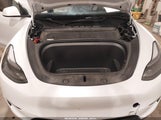 Tesla Model Y Performance Dual Motor All-Wheel Drive 7SAYGDEF7PF811182 fotografie