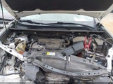 Toyota Rav4 Xle 2T3RFREV9JW771648 снимка