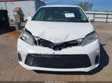 Toyota Sienna Le 8 Passenger 5TDKZ3DC4JS956715 photo