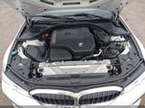 BMW 330I xDrive WBA5R7C59KAJ79645 снимка