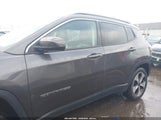 Jeep Compass Latitude 4X4 3C4NJDBB3JT116791 снимка