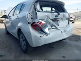 Toyota Prius C Three JTDKDTB36D1535629 снимка