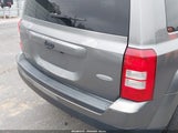 Jeep Patriot Latitude 1C4NJPFB8DD238309 снимка