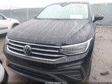 Volkswagen Tiguan 3VVMB7AX4RM193524 fotografie