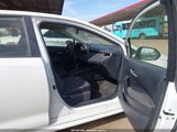 Toyota Corolla Le JTDEPRAE3LJ031953 снимка