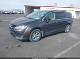 Chrysler Pacifica Hybrid Touring Plus 2C4RC1H79HR765084 снимка