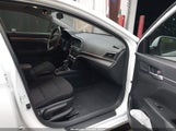 Hyundai Elantra Se 5NPD74LF4LH615582 снимка