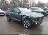 Volvo Xc40 Ultra, B5 Awd Gas (Mild Hybrid), Dark YV4L12UM7T2657774 снимка