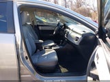 Toyota Corolla Le 2T1BURHE3GC642262 снимка
