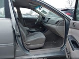 Toyota Camry Le 4T1BE32K16U688050 снимка