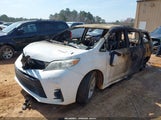 Toyota Sienna Le 8 Passenger 5TDKZ3DC5JS914313 fotografie