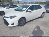 Toyota Corolla Le 5YFBURHE9JP788396 снимка