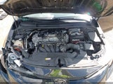 Toyota Corolla Le JTDEPRAE0LJ047687 снимка