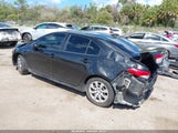 Toyota Corolla Le JTDEPRAE0LJ047687 снимка