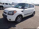 Kia Soul + KNDJT2A29B7717403 fotografie