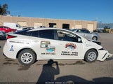 Toyota Prius Le JTDKARFU2L3116114 снимка