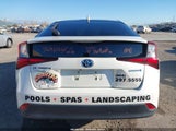 Toyota Prius Le JTDKARFU2L3116114 снимка