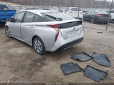 Toyota Prius Two JTDKBRFUXH3575136 снимка