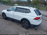 Volkswagen Tiguan 2.0T Se/2.0T Sel/2.0T Sel R-Line/2.0T Sel R-Line Black 3VV2B7AX7KM011991 снимка