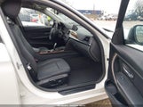 BMW 320I xDrive WBA3C3G55FNS75671 fotografie