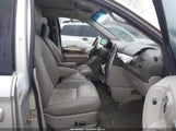 Chrysler Town & Country Touring 2A4GP54L07R183843 fotografie