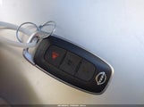 Nissan Kicks Sv Fwd 3N8AP6CA2SL386700 photo
