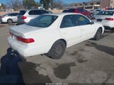 Toyota Camry Le JT2BG22K4Y0530863 снимка