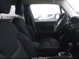 Jeep Renegade Latitude ZACCJABTXFPC01043 снимка