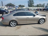 Volkswagen Passat 1.8T Se 1VWBT7A35FC064959 снимка