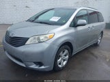 Toyota Sienna Le V6 5TDKK3DC9BS066703 снимка