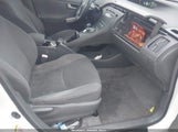 Toyota Prius Two JTDKN3DU9B1473210 fotografie