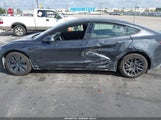 Tesla Model 3 Long Range Rear-Wheel Drive/Standard Rear-Wheel Drive 5YJ3E1EA8SF972696 снимка