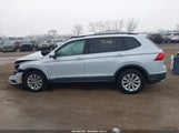 Volkswagen Tiguan 2.0T S 3VV0B7AX5JM071211 fotografie